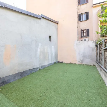 Borgo San Pietro Garden, By Short Holidays Apartman